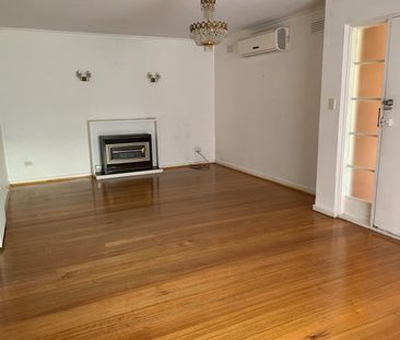 4/26 Leslie Road, Essendon VIC 3040 - Photo 4