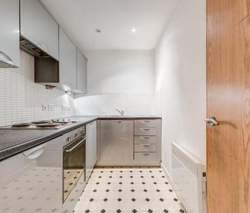 1 bedroom apartment to rent - Photo 2