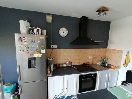 Rennes Poterie - Rue Pierre Roy- Appartement T2 A LOUER, au premier étage d'une résidence au ca... - Photo 5