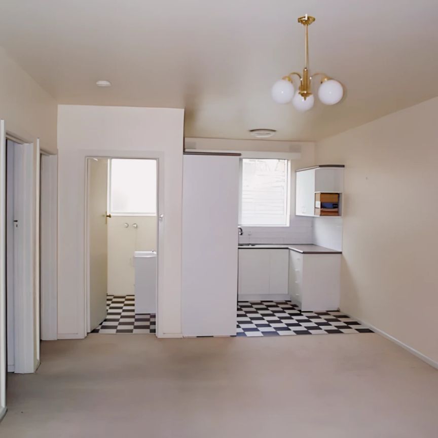 2 Bed, 1 Bath - Photo 1