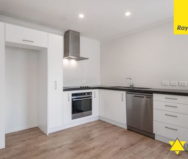 Comfort and Convenience Near Titirangi Village - Photo 6