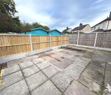 2 bedroom semi-detached house to rent - Photo 5