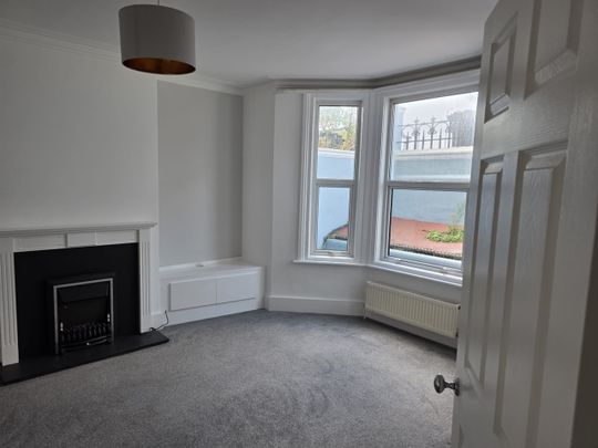 1 Bed Flat, Queens Park Road, BN2 - Photo 1