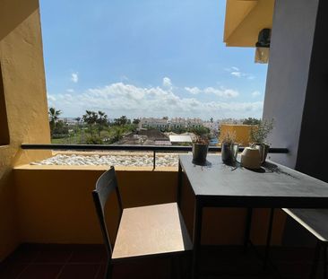 Middle Floor Apartment in San Pedro de Alcántara - Photo 1