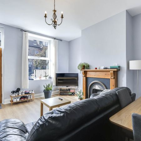 3 bedroom terraced house to rent - Photo 4