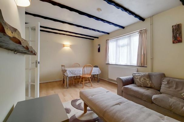 3 bedroom terraced house to rent - Photo 1