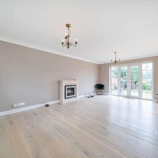 Burwood Park Road, Walton On Thames, Surrey, KT12 - Photo 1