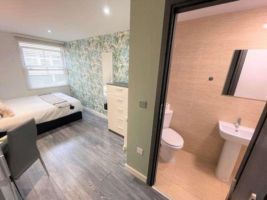 Priestgate, Peterborough, PE1 - Photo 1
