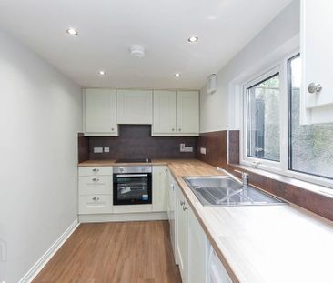 219 Connsbrook Avenue, Belfast, BT4 1JZ - Photo 4