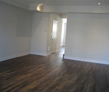 For Lease - 566 Rapids Lane, Mississauga, Ontario - Photo 2