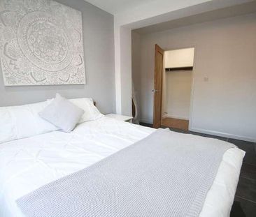 Broadfield Walk, Birmingham City Centre, B16 - Photo 5