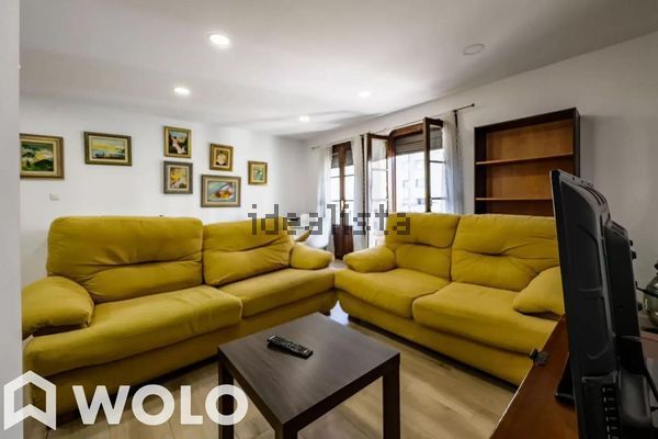 Alquiler de piso en CL Pedro Gomez Chaix - Photo 1