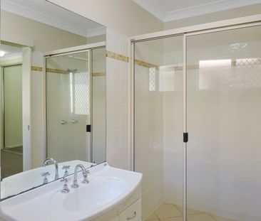 NEAT DOUGLAS HOME - Photo 5