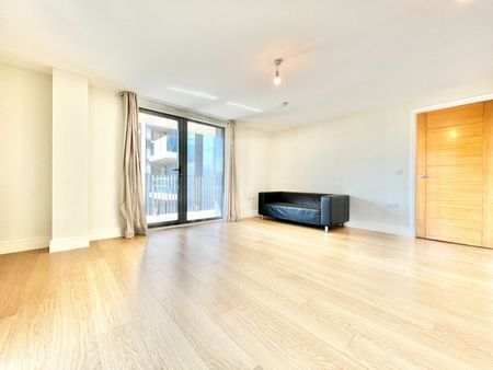 2 Bed Flat, Charter House, IG1 - Photo 5