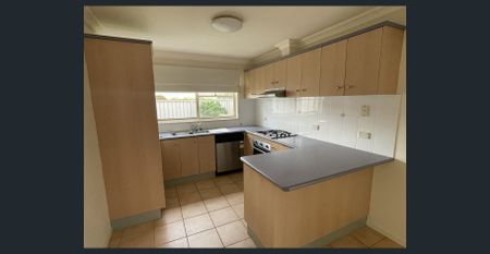 CHARMING IN CARRIAGE - Photo 2