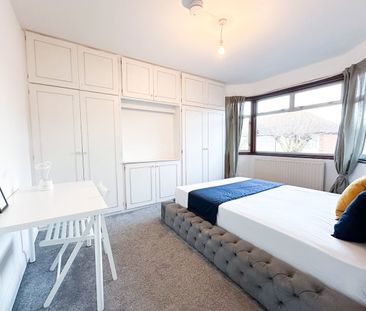 Room in a Shared House, Wesley Avenue, NW10 - Photo 2