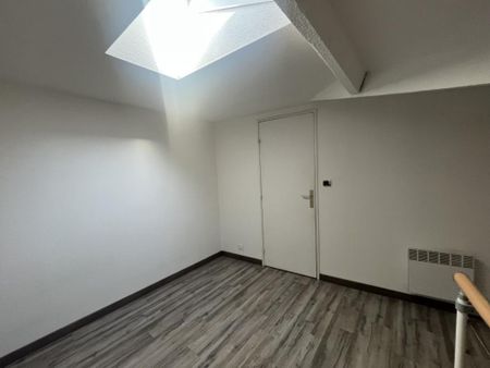 Location Appartement 1 pièce 28m² BORDEAUX 33000 - Photo 2