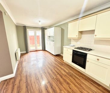 Drum Road, Eastleigh - Photo 6