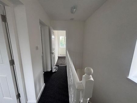2 bedroom end of terrace house to rent - Photo 5