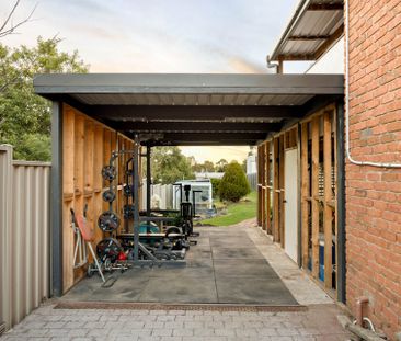 Spacious Family Living in a Peaceful Cul-de-Sac - Photo 2