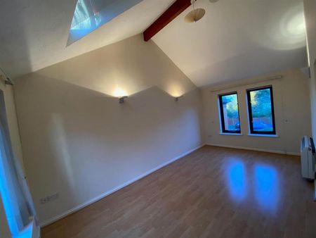 3 bedroom maisonette to rent - Photo 4