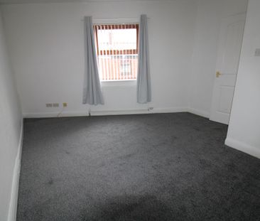 2 bed end of terrace house to rent in Swift Street, Ashton-Under-Ly... - Photo 5