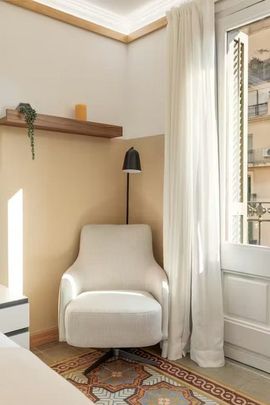 Carrer del Consell de Cent, Barcelona, Catalonia 08009 - Foto 1