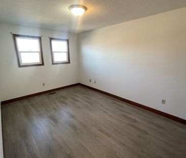 For Lease - 60 Normandy Crescent Unit# Main, Richmond Hill, Ontario - Photo 5