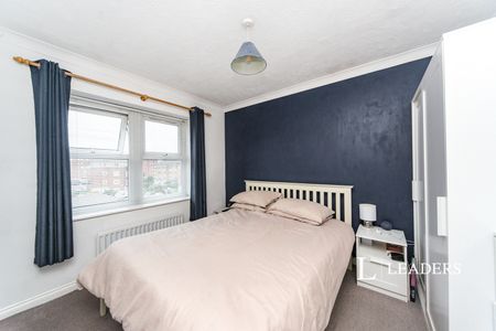 2 bedroom apartment to rent Salvador Close, BN23 - Photo 2