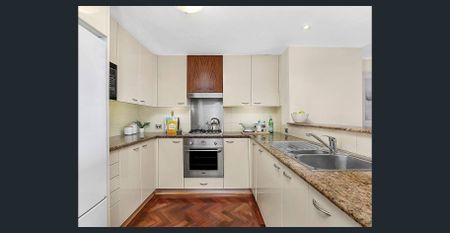 Sunlit 3 Bedroom Birchgrove Retreat - Photo 5