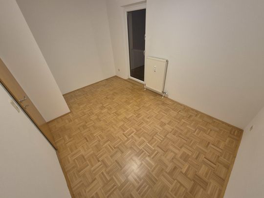 Moderne Neubauwohnung mit Balkon in zentraler Lage - Foto 1