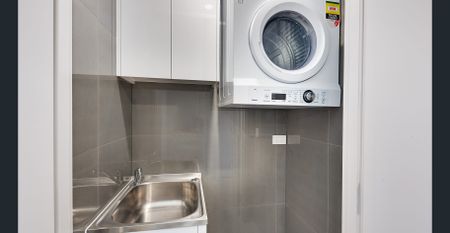 2 Bedroom Rental Unit in Prime Zetland Location - Photo 4