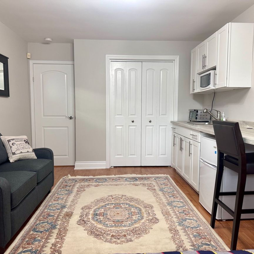 For Lease - 4237 Tomken Road Unit# Unit B, Mississauga, Ontario - Photo 1