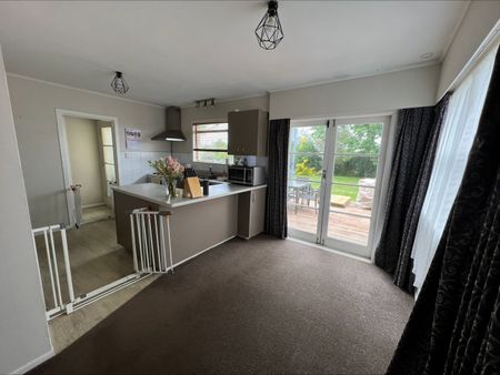 Four Bedroom Family Home in Sought After Location - Photo 4