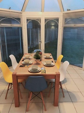 4 bedroom semi-detached house to rent - Photo 2