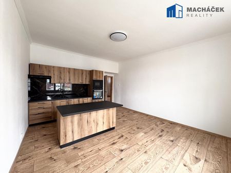 Pronájem bytu 3+1 110 m² - Photo 4