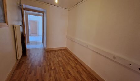 Charmant appartement de 5.5 pièces au cœur de la vieille ville de Delémont - Photo 5