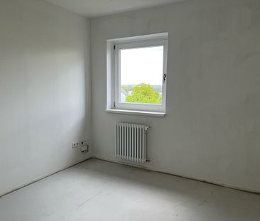 Mit Aufzug im Haus: 3-Zimmer-Wohnung mit herrlichem Blick über Wolfsburg - Foto 2