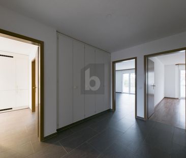 MODERN, COMFORTABLE AND WITH A COZY BALCONY - Photo 2