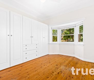 Grand Dual-Living Residence in the Heart of Five Dock - Photo 3