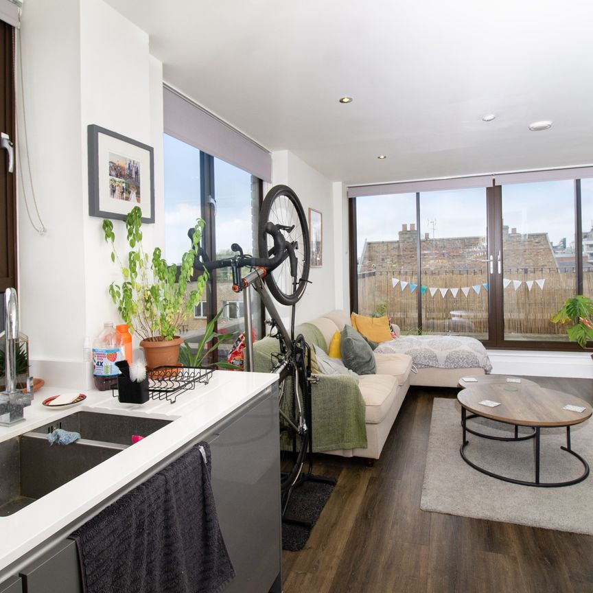 Rye Lane, Peckham, SE15, London - Photo 1