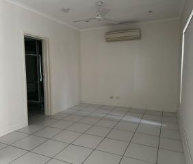 Stylishly Renovated Unit Strand Park across the road - Photo 3