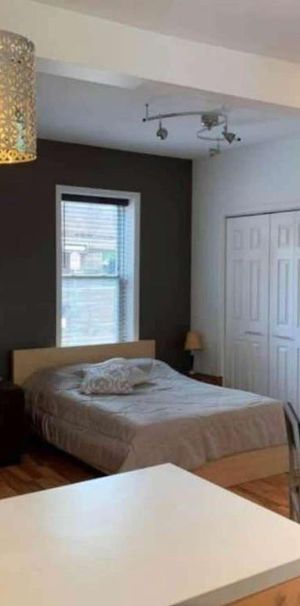 🏡 Loft à louer – Meublé + Internet inclus – Saint-Sauveur - Photo 1
