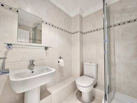 2 bedroom maisonette to rent - Photo 4