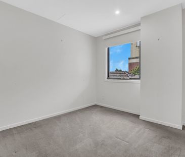 204/195 Clarke Street, Northcote VIC 3070 - Photo 4