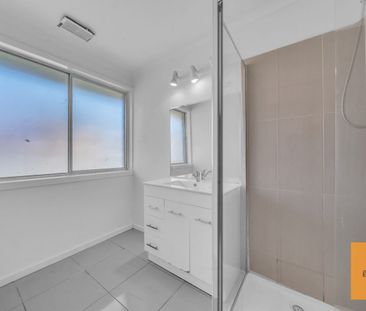 4 Bedrooms-2 Bathrooms Family home - Photo 3