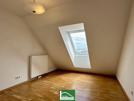 Elegante 3-Zimmer-Dachgeschosswohnung mit zwei Terrassen und Panoramablick - Photo 5