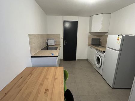 Location Appartement 1 pièce Meublé 31m² LE CREUSOT 71200 - Photo 5