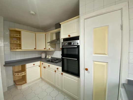 2 bedroom maisonette to rent - Photo 1