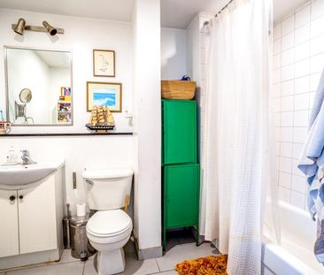 For Lease - 926 King Street Unit# Upper/Rear, Toronto, Ontario - Photo 5